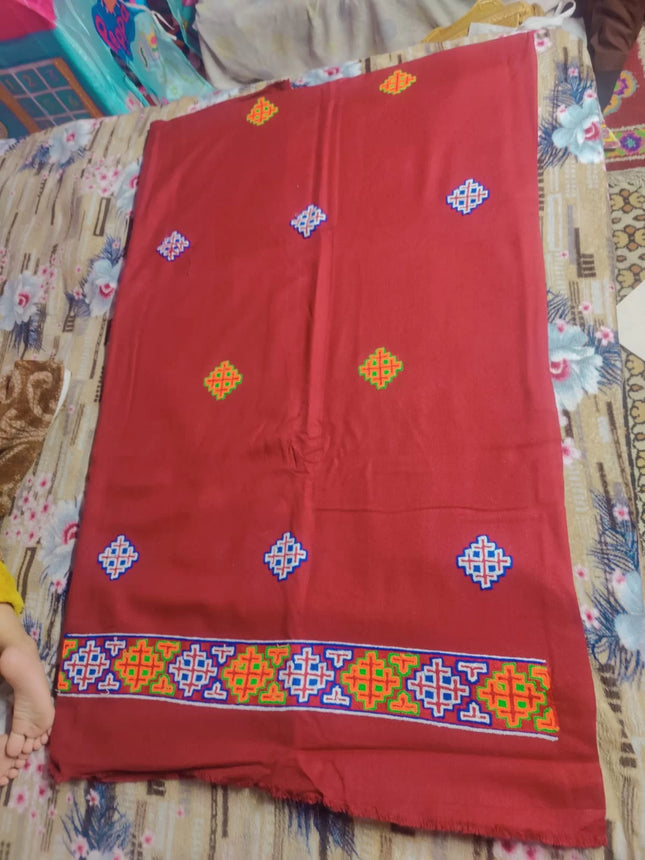 kullu suit online kullu patti suits designs kullu patti suits online kullu patti suits kullu suits kullu patti woolen suit , kullu patti lace wool suits online available in different colors and designs. You can also buy kullu laces for your suits or other things.