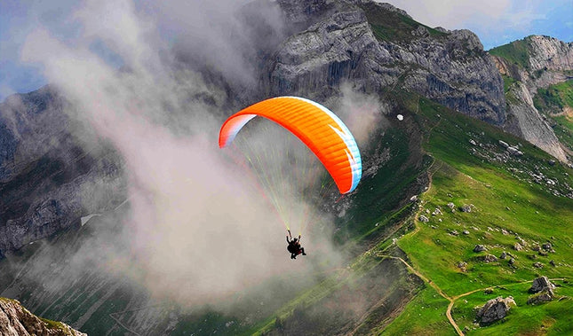 paragliding in kullu paragliding in kullu price per person best paragliding in kullu kullu paragliding point