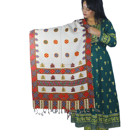 bhuttico stole himachali head scarf Pahadi head scarf pahadi scarf for ladies rahide scarf rahide Himachal Pradesh kullu stole online