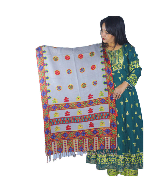 pahadi traditional dress PURE WOOL STOLE WITH BEAUTIFUL KULLU KINNAURI PRINTED DESIGN GREY