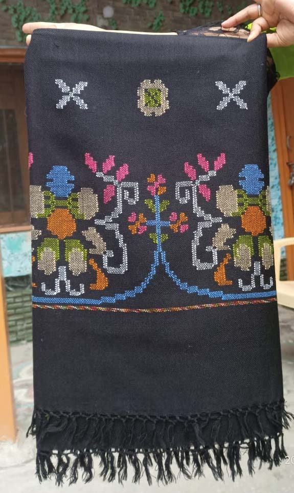 Indian kashmiri shawl